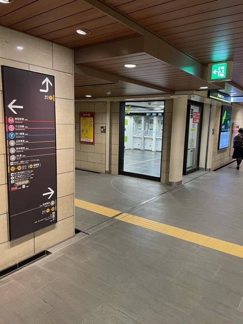 駅通路