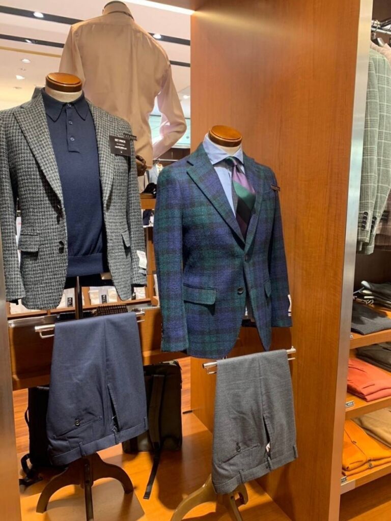 スーツセレクト博多駅前 ジャケット・パンツコーナー