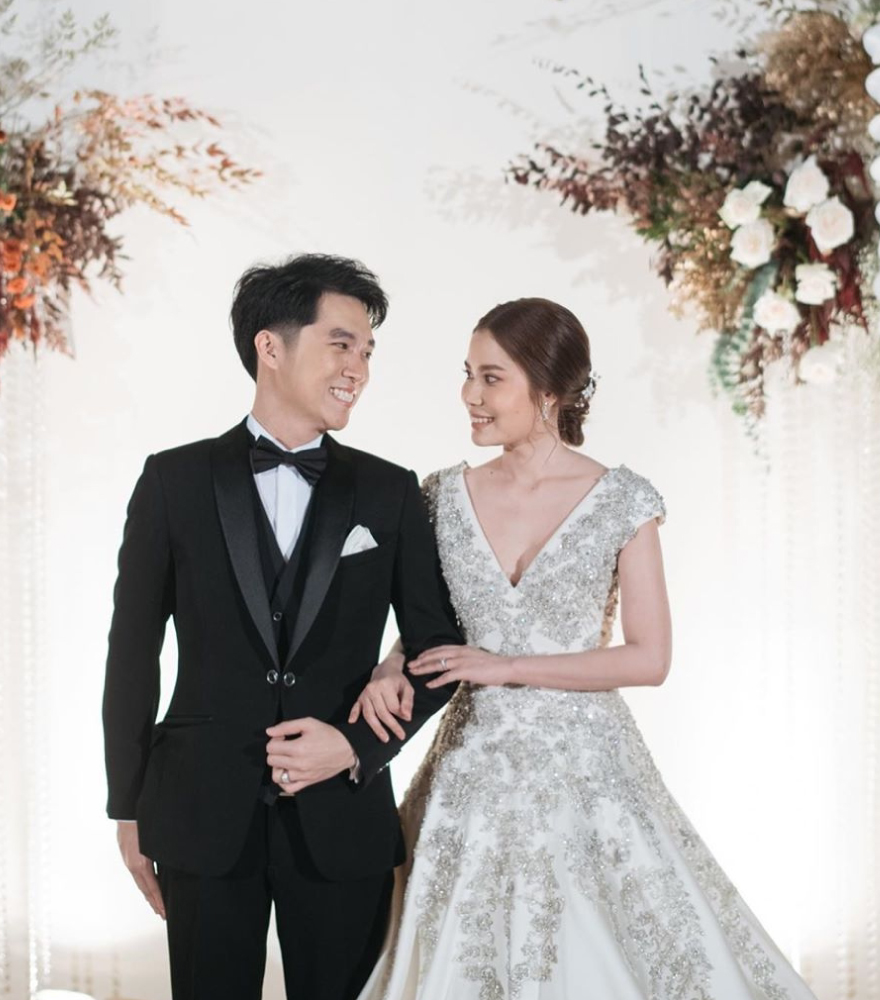 Wedding x Tuxedo Shawl Collar