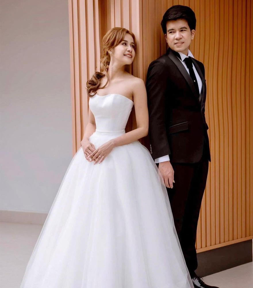 TUXEDO  FOR  GROOM
